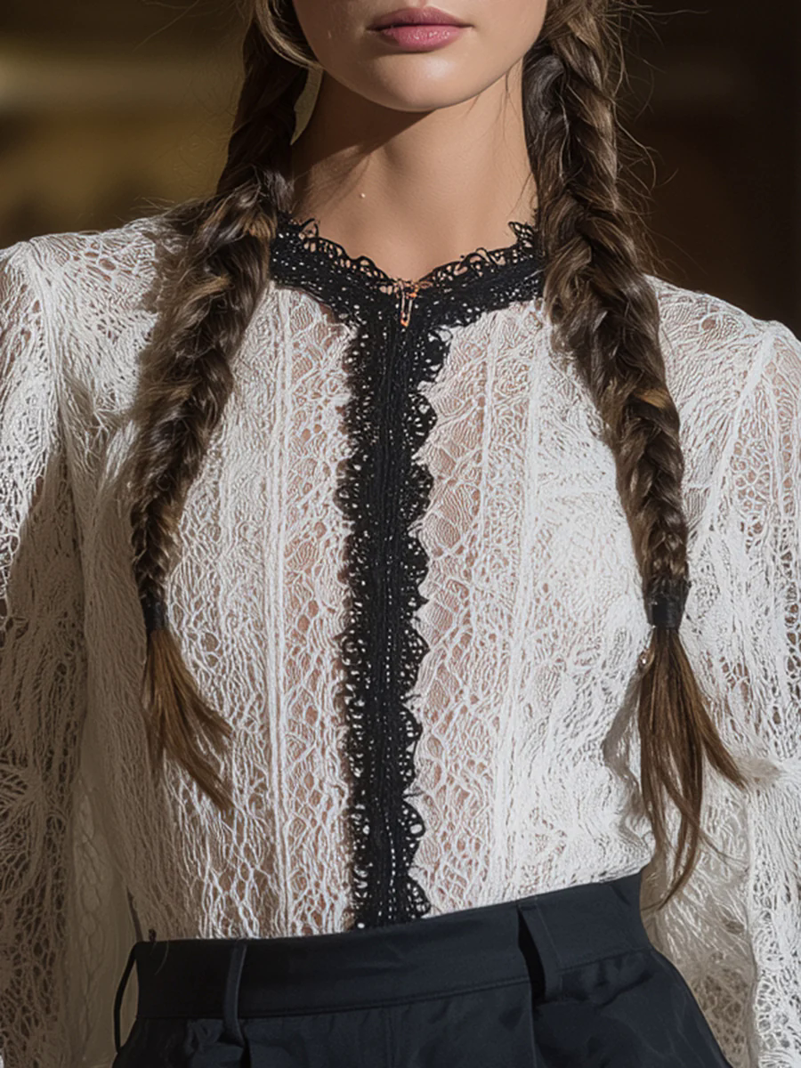 High-end Fashion Black And White Lace Long-sleeved Top